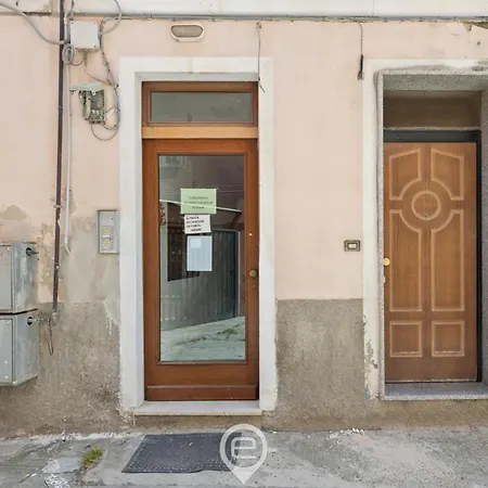 Domus Karalitana Apartment