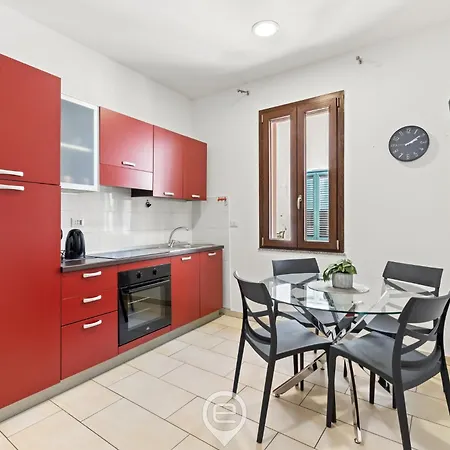 Estay - Domus Karalitana Daire *